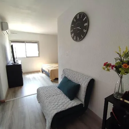 Appartement De 25m² - 30m De La - Barcares *